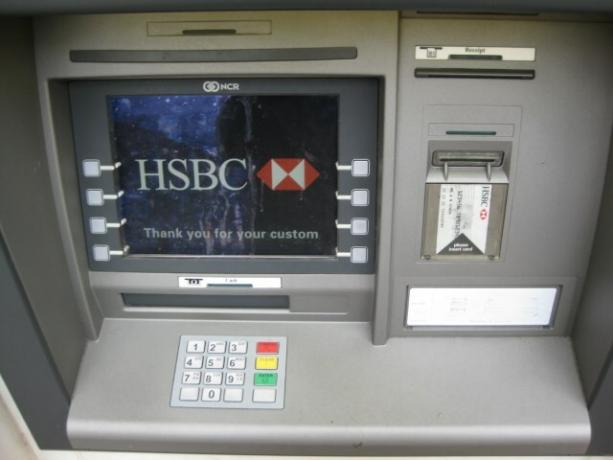 muo-atm-sukčiai-hsbc