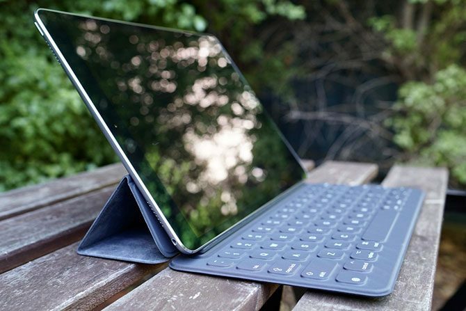 Geriausios „Geeks ipad“ pro 670x447 techninės dovanos