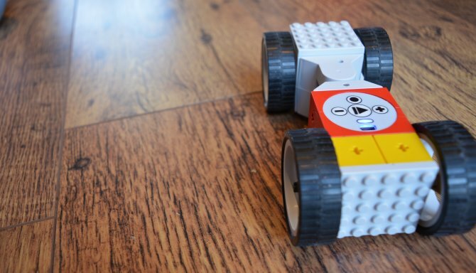 „Tinkerbots“ automobilis