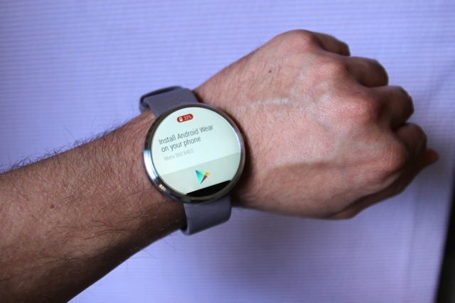 „Motorola Moto 360“ „Android Wear Smartwatch“ apžvalga ir „Giveaway“ „Motorola Moto 360 android“ dėvėti „Smartwatch“ apžvalga 3