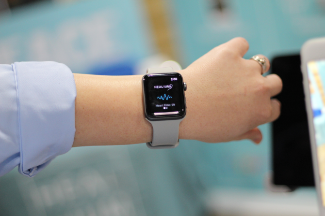 „Healium App CES Apple Watch“