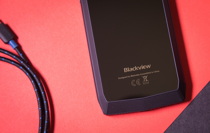 „Blackview P10000 Pro“ apžvalga: ar tai kišenėje 11000 mAh talpos baterija??? „Blackview P10000 Pro 11“