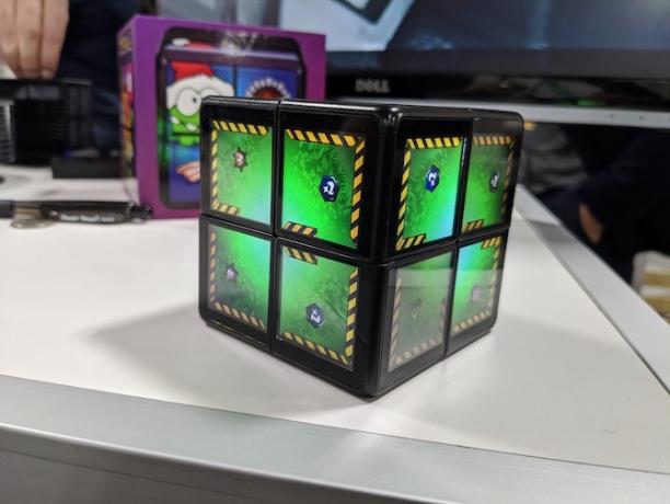 „WOWCube-CES2020-02“