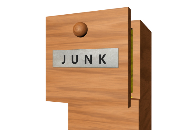 „Junk_shutterstock_130651253“