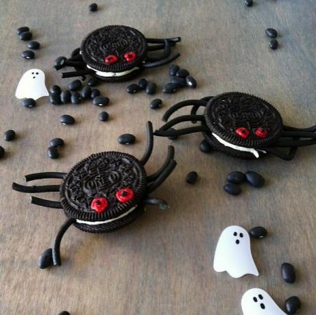 Creepy-Oreo-vorai