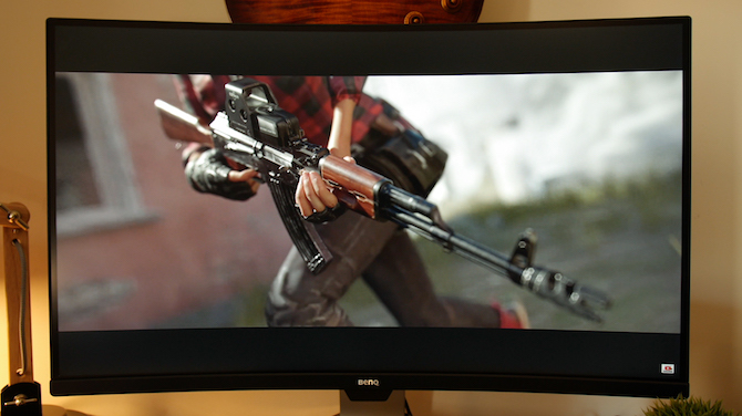 „BenQ EX3203R“ monitoriaus filmai