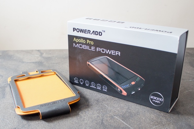 „Poweradd Apollo Pro“ 23 000 mAh saulės baterijų ir įkroviklio apžvalga ir dovanų „Poweradd Apollo Pro 23000“ saulės baterijų paketo apžvalga 1