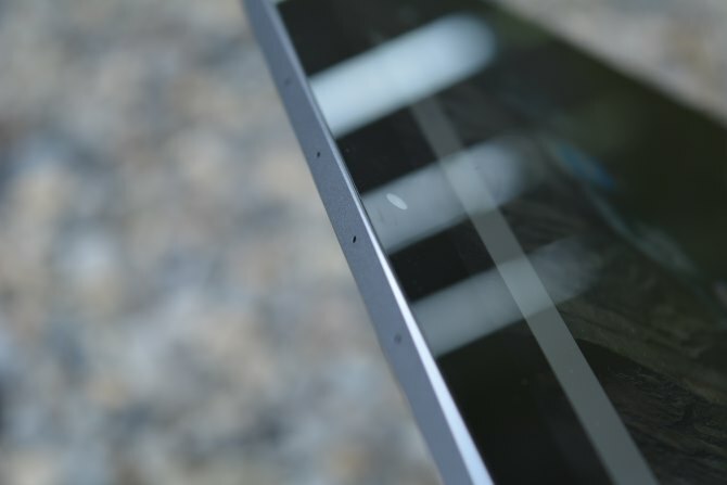 „MakeUseOf“ peržiūra „Google Pixel C“ garsiakalbius