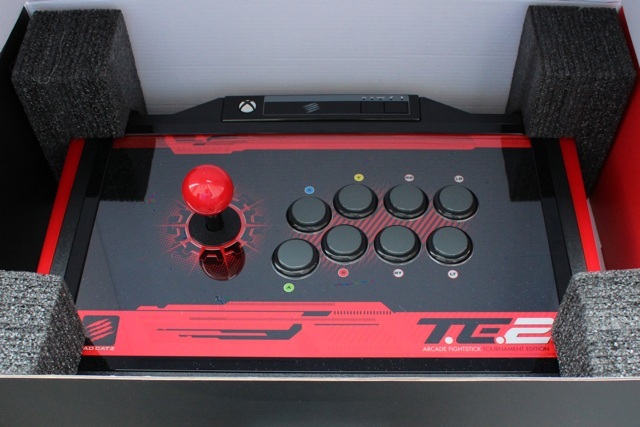 „Mad Catz“ arkados „FightStick“ turnyro 2 leidimo apžvalga ir dovanų „Mad Catz“ arkados „Fightstick“ turnyro apžvalga 1