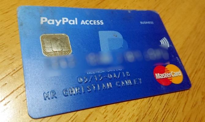 Pagal prekes „Amazon“ su „PayPal“ prieigos kortele