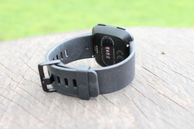 „Fitbit Versa“ apžvalga: geriausias „Fitbit“ nešiojimas vis dėlto? „Fitbit Versa 2“