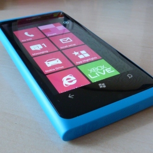 10 priežasčių pirkti „Windows Phone 7“ [Nuomonė] muo wp lumia intro